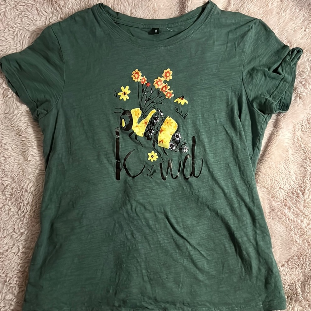 Bee kind T-shirt